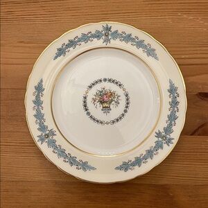 Aynsley Cambridge 7818 Bone China Scalloped Bread & Butter Plates (set of 6)